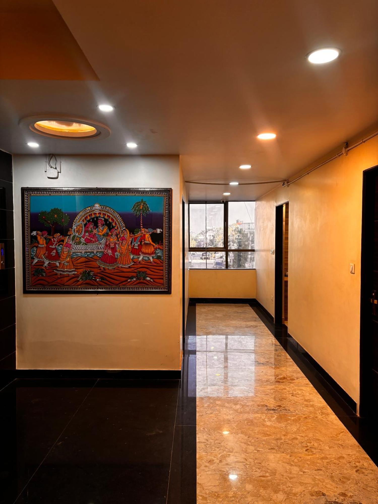 Hotel Gulabi Nagri, Malviya Nagar, ジャイプール エクステリア 写真