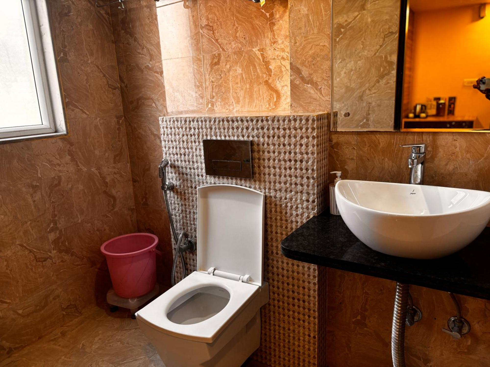 Hotel Gulabi Nagri, Malviya Nagar, ジャイプール エクステリア 写真
