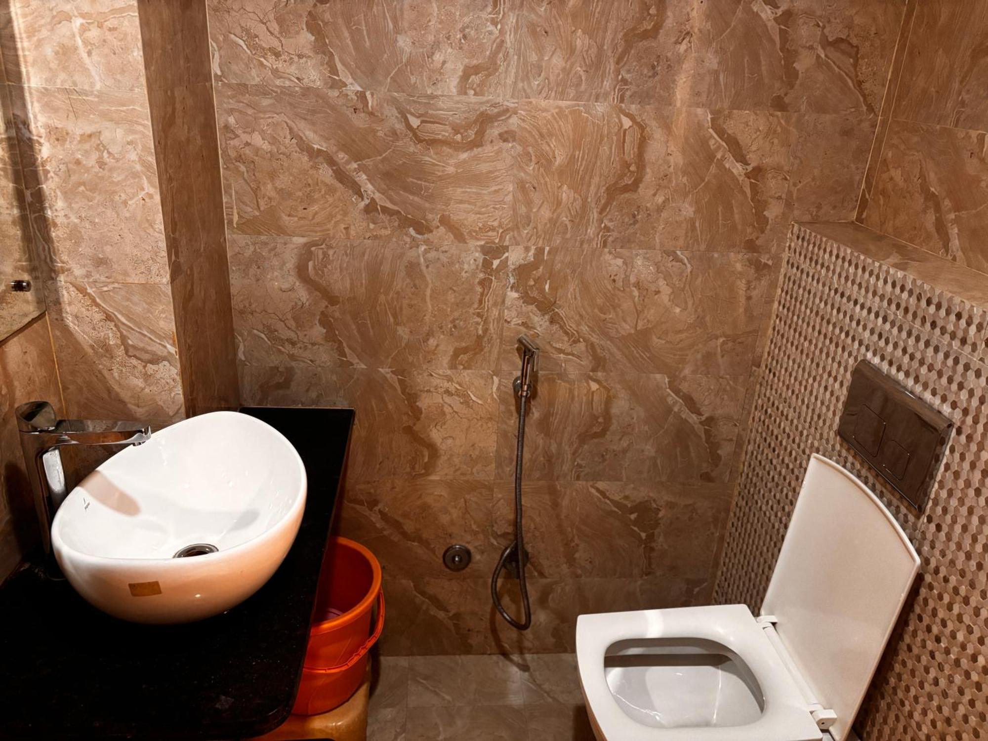 Hotel Gulabi Nagri, Malviya Nagar, ジャイプール エクステリア 写真